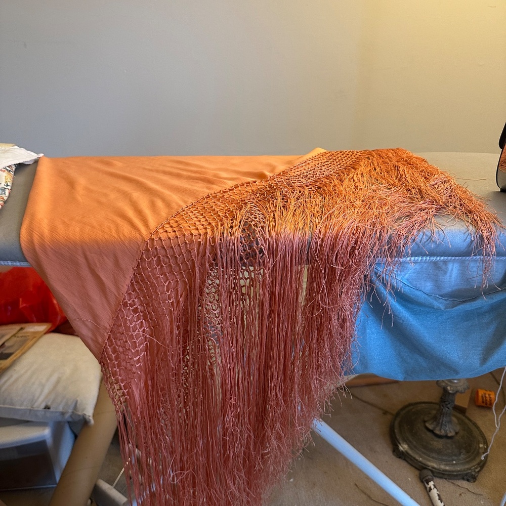 Vintage Piano Shawl Silk Coral Long Fringe Huge Square Shawl Wrap - Picture 4 of 10